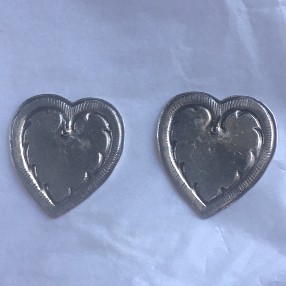 Sterling silver engraved earrings - Picture 3 of 9